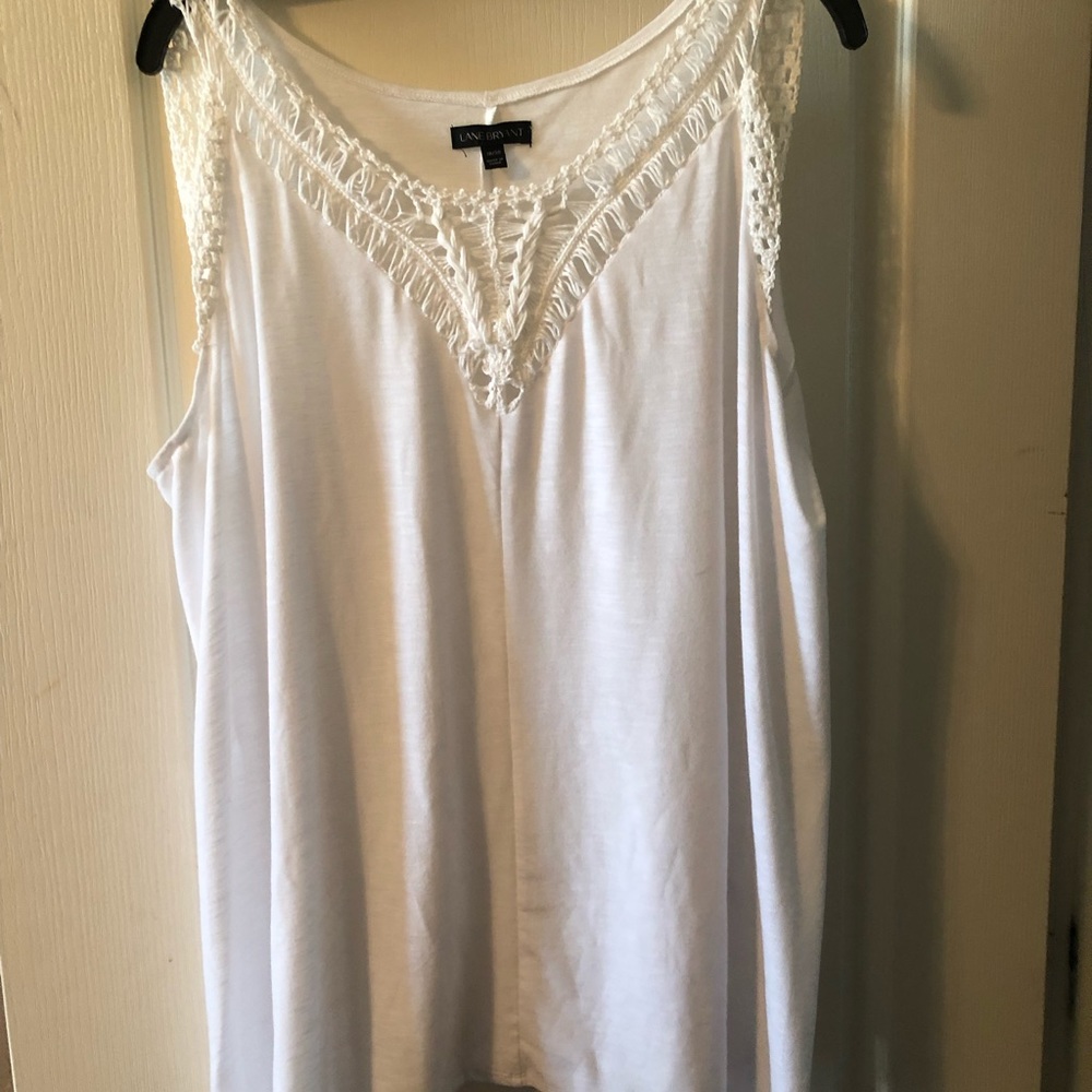 White Swing Type Sleeveless Shirt